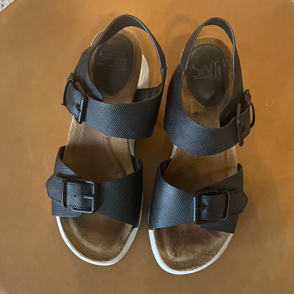 Sofft Black Adjustable Buckle Sandals